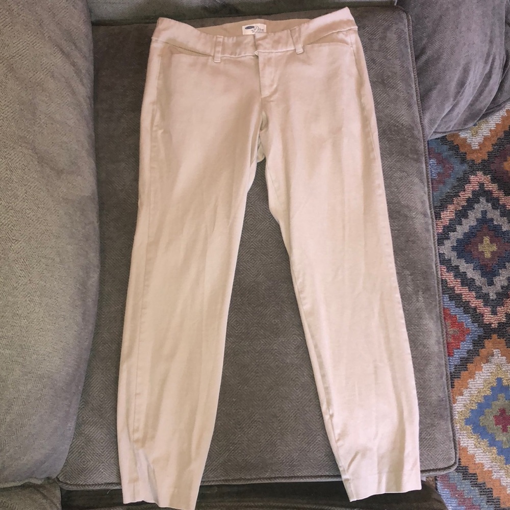Old Navy “Diva” Cropped Khakis